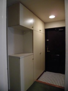 玄関を広々とした自転車も置ける開放的な空間に 渋谷区I様邸 玄関を広々とした自転車も置ける開放的な空間に 渋谷区I様邸